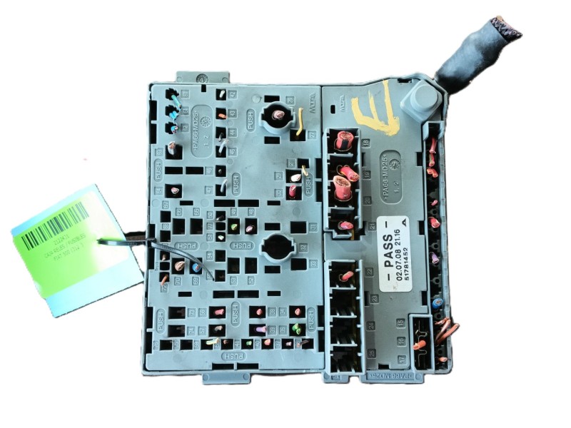 Recambio de caja reles / fusibles para fiat 500 (312_) 1.2 (312axa1a) referencia OEM IAM   