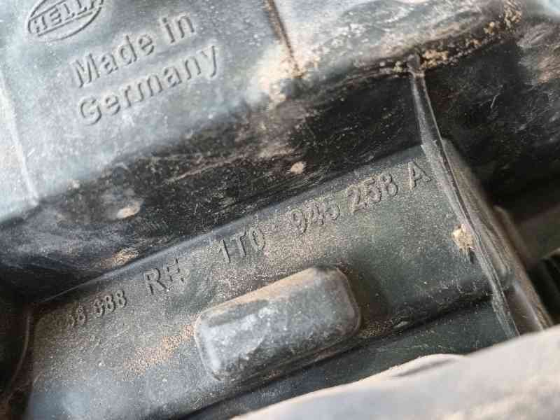 Recambio de piloto trasero derecho para volkswagen touran (1t1, 1t2) 1.9 tdi referencia OEM IAM 1T0945096G  