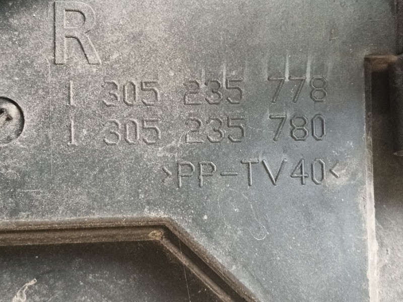 Recambio de faro derecho para volkswagen touran (1t1, 1t2) 1.9 tdi referencia OEM IAM   