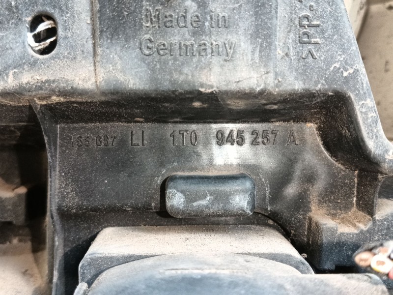 Recambio de piloto trasero izquierdo para volkswagen touran (1t1, 1t2) 1.9 tdi referencia OEM IAM   