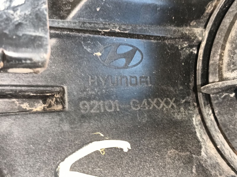 Recambio de faro izquierdo para hyundai i30 (pde, pd, pden) 1.0 t-gdi referencia OEM IAM   