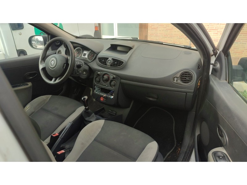 renault clio iii (br0/1, cr0/1) del año 2009