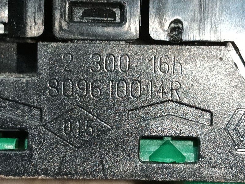 Recambio de mando elevalunas delantero izquierdo para renault megane iii hatchback (bz0/1_, b3_) 1.5 dci (bz0c) referencia OEM I