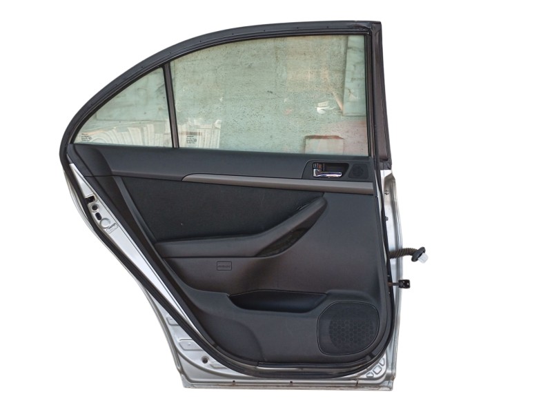 Recambio de puerta trasera izquierda para toyota avensis (_t25_) 2.0 d-4d (cdt250_) referencia OEM IAM   