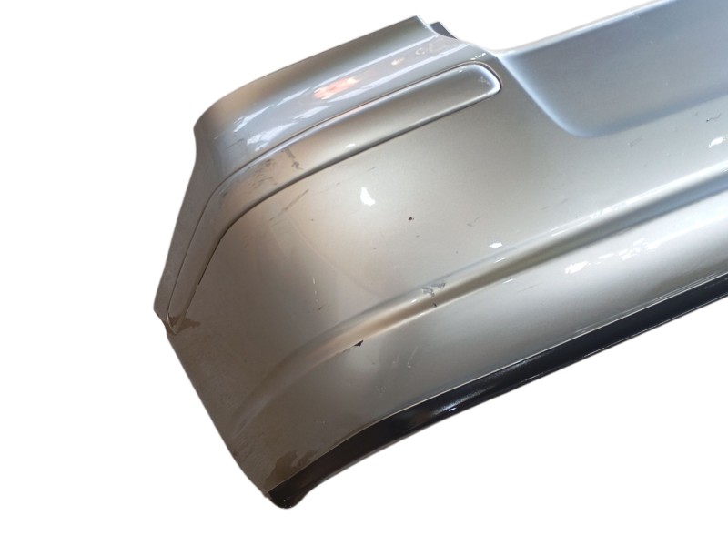 Recambio de paragolpes trasero para toyota avensis (_t25_) 2.0 d-4d (cdt250_) referencia OEM IAM   