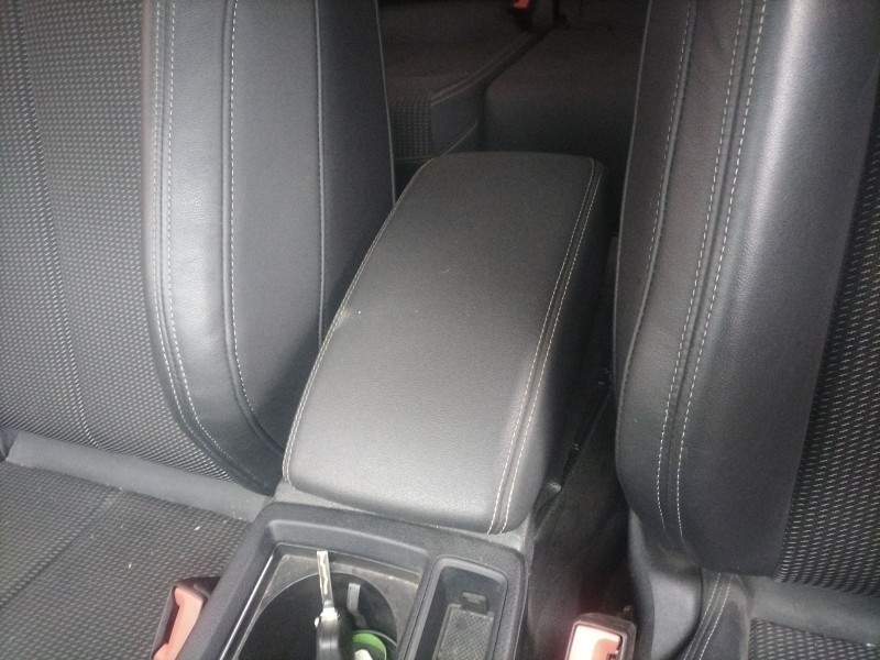 Recambio de apoyabrazos central para audi q3 (f3b) 35 tdi referencia OEM IAM   