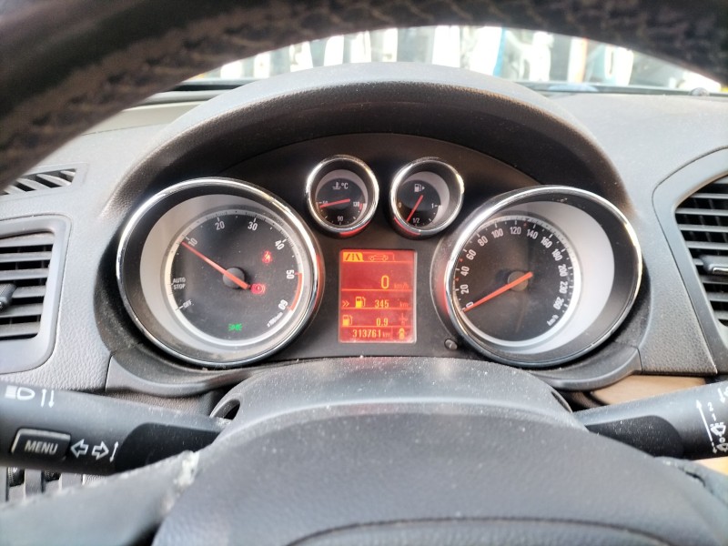 opel insignia a sports tourer (g09) del año 2012