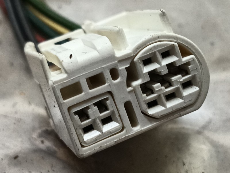 Recambio de retrovisor derecho para toyota avensis (_t25_) 2.0 d-4d (cdt250_) referencia OEM IAM   