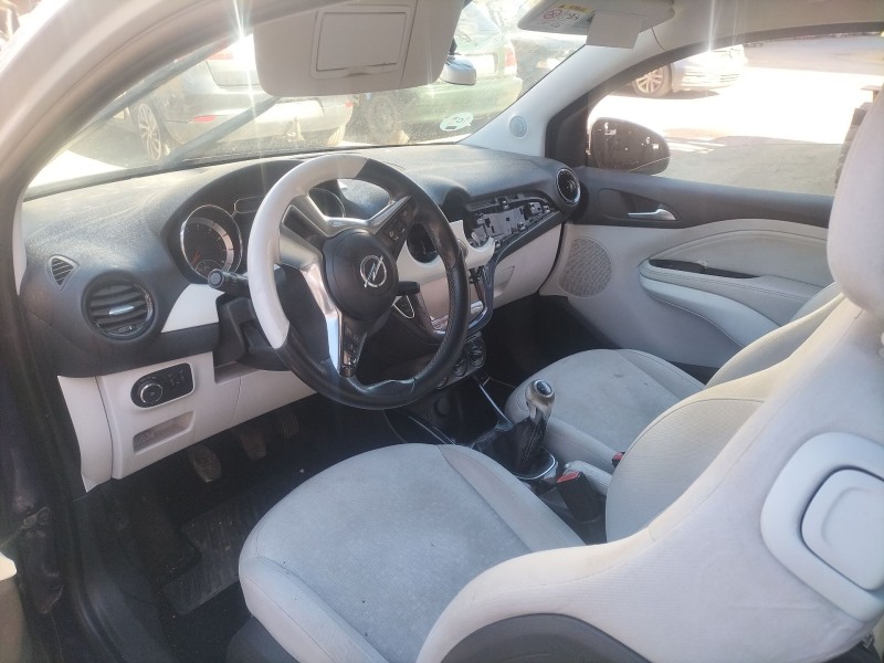 opel adam (m13) del año 2013