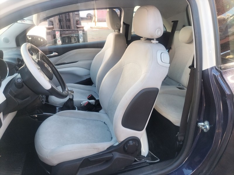 opel adam (m13) del año 2013