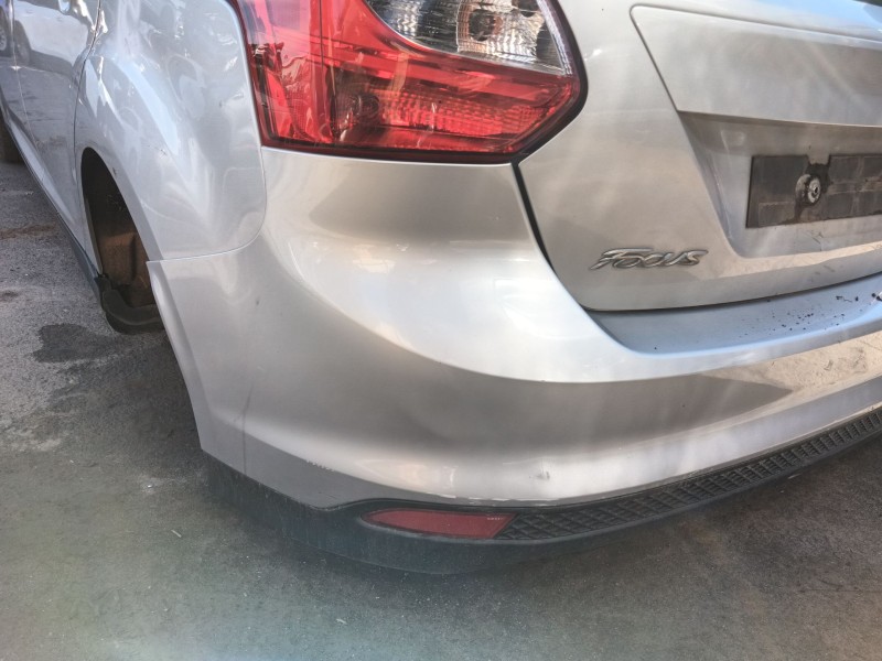 Recambio de paragolpes trasero para ford focus iii 1.6 ti referencia OEM IAM   