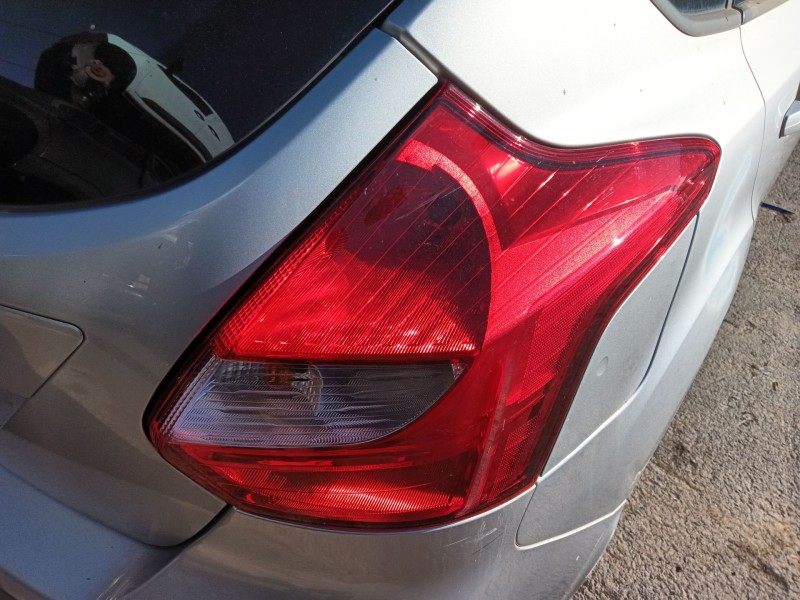 Recambio de piloto trasero derecho para ford focus iii 1.6 ti referencia OEM IAM   