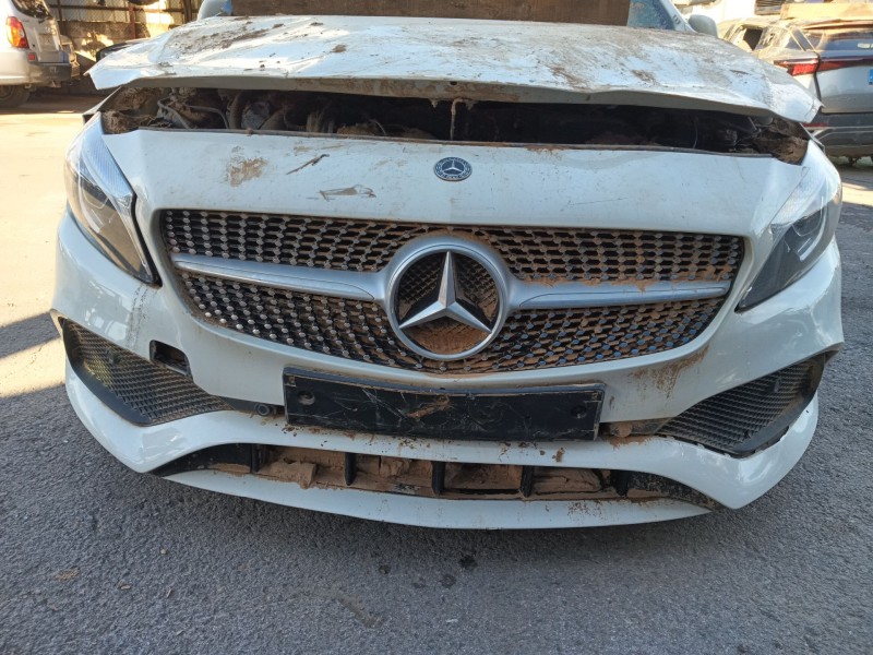 Recambio de paragolpes delantero para mercedes-benz clase a (w176) a 180 (176.042) referencia OEM IAM   