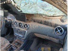 Recambio de salpicadero para mercedes-benz clase a (w176) a 180 (176.042) referencia OEM IAM    2
