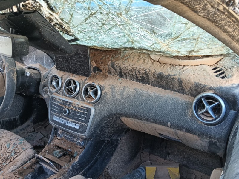 Recambio de salpicadero para mercedes-benz clase a (w176) a 180 (176.042) referencia OEM IAM   
