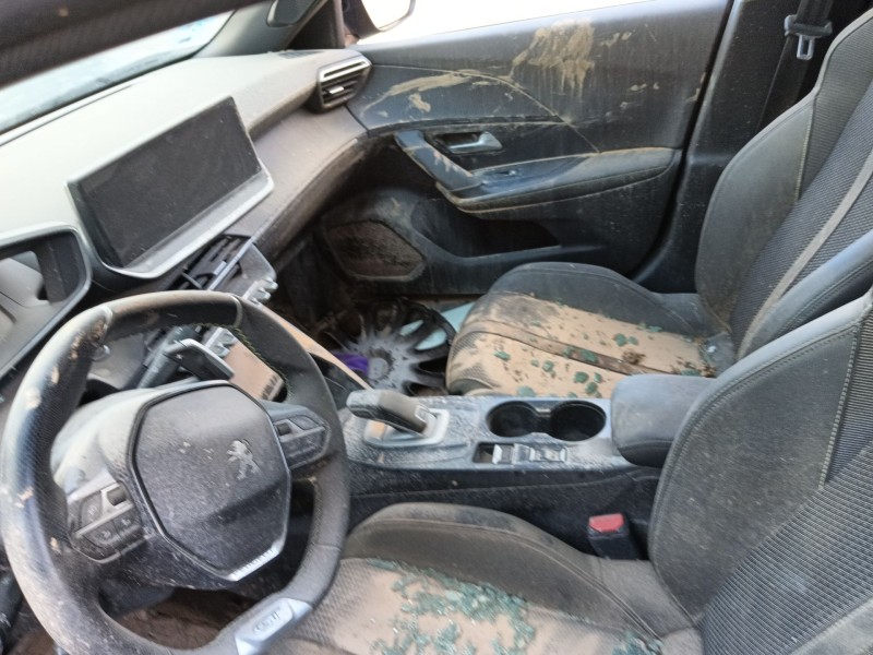 peugeot 2008 ii (ud_, us_, uy_, uj_, ur_, uc_) del año 2021