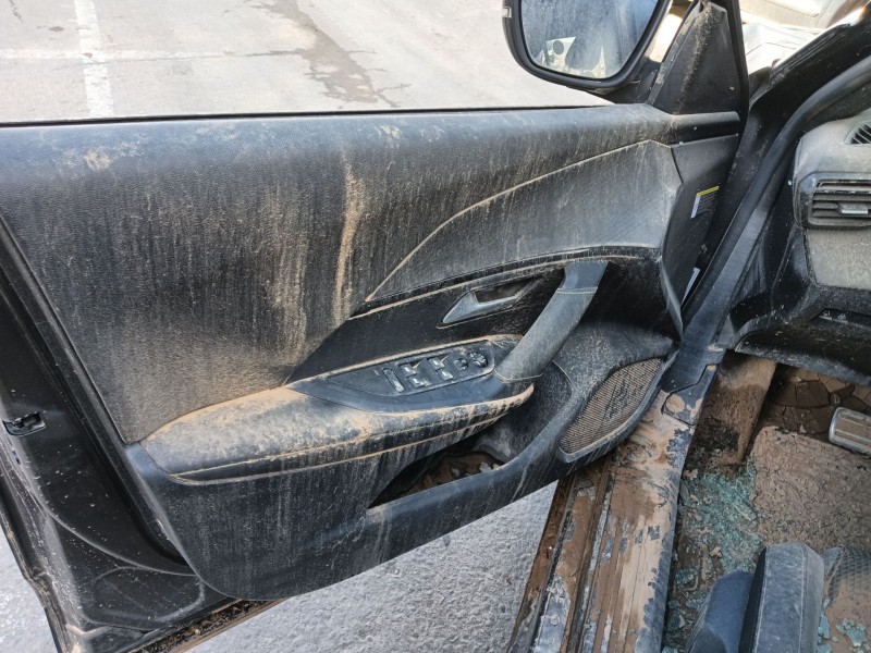 peugeot 2008 ii (ud_, us_, uy_, uj_, ur_, uc_) del año 2021