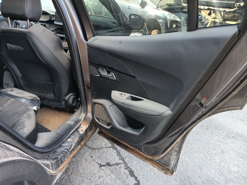 peugeot 2008 ii (ud_, us_, uy_, uj_, ur_, uc_) del año 2021