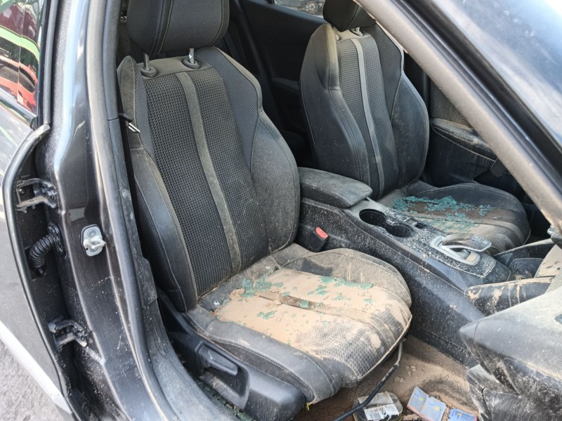 peugeot 2008 ii (ud_, us_, uy_, uj_, ur_, uc_) del año 2021