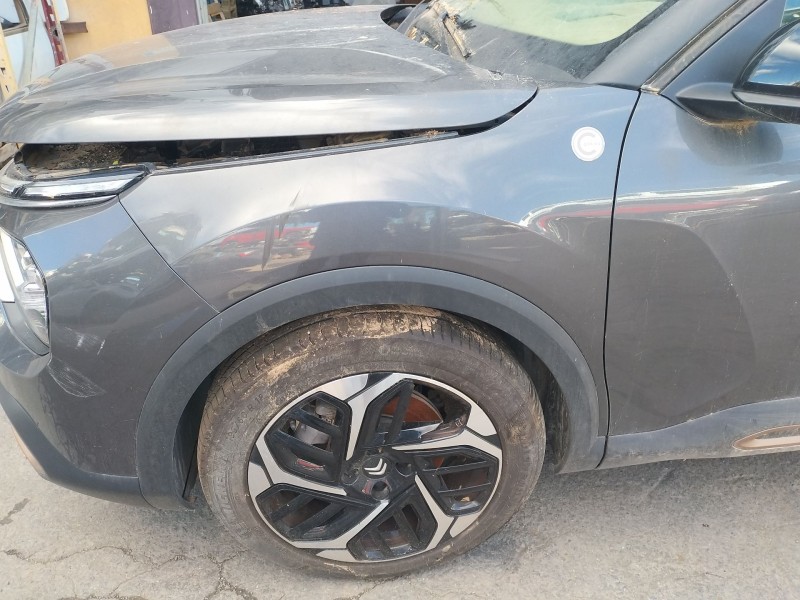 Recambio de aleta delantera izquierda para citroën c4 iii (ba_, bb_, bc_) 1.2 puretech 130 (bahnsa, bahnsb) referencia OEM IAM  