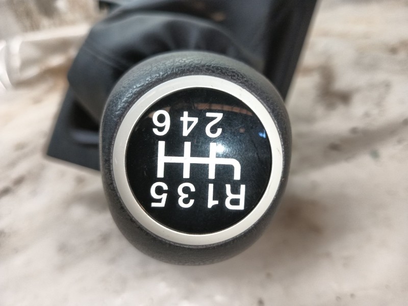 Recambio de pomo palanca cambio para peugeot boxer furgoneta 2.2 bluehdi 140 referencia OEM IAM  14407416ZD 