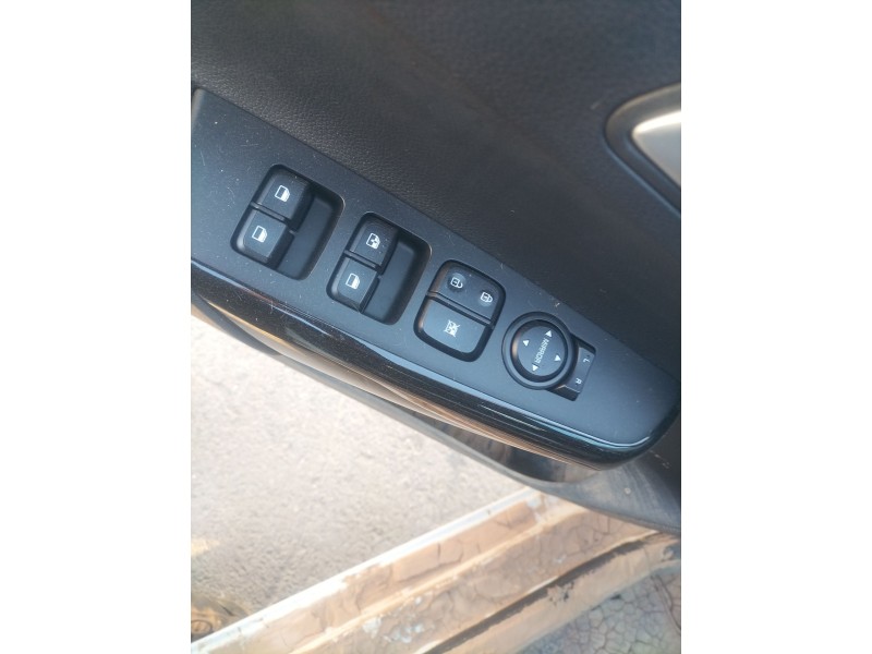 Recambio de mando elevalunas delantero izquierdo para kia picanto iii (ja) 1.0 referencia OEM IAM   