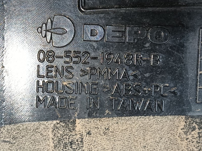 Recambio de piloto trasero derecho para peugeot boxer furgoneta 2.2 bluehdi 140 referencia OEM IAM 1612401680 085521948RB 