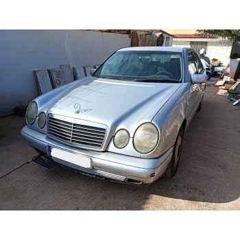 MERCEDES-BENZ CLASE E (W210)