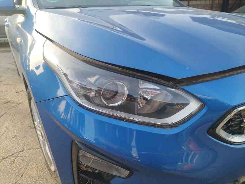 Recambio de faro derecho para kia ceed (cd) 1.0 t-gdi referencia OEM IAM   