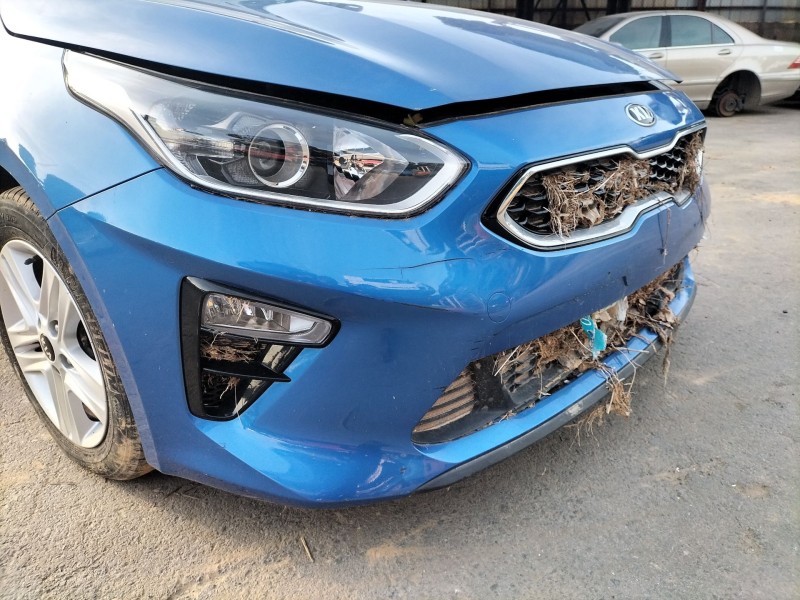 Recambio de paragolpes delantero para kia ceed (cd) 1.0 t-gdi referencia OEM IAM   
