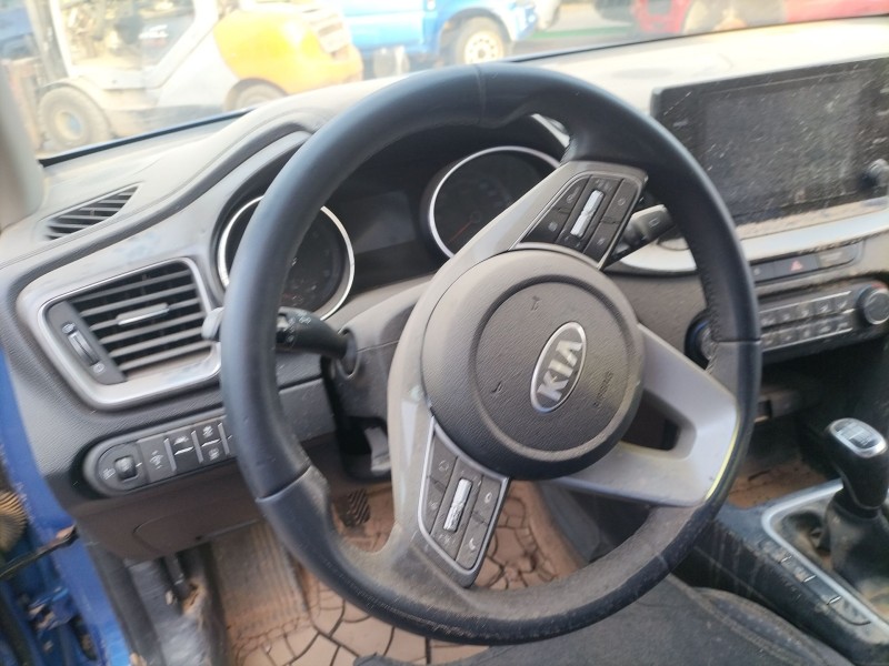 Recambio de volante para kia ceed (cd) 1.0 t-gdi referencia OEM IAM   