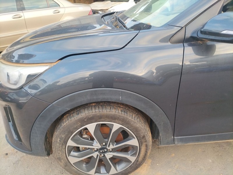 Recambio de aleta delantera izquierda para kia stonic (yb) 1.6 crdi referencia OEM IAM   