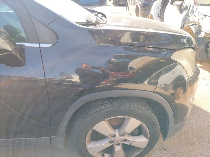 Recambio de aleta delantera derecha para chevrolet trax 1.7 td referencia OEM IAM   