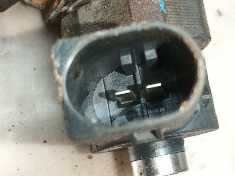 Recambio de inyector para seat alhambra (710, 711) 2.0 tdi referencia OEM IAM 4L130277AE  