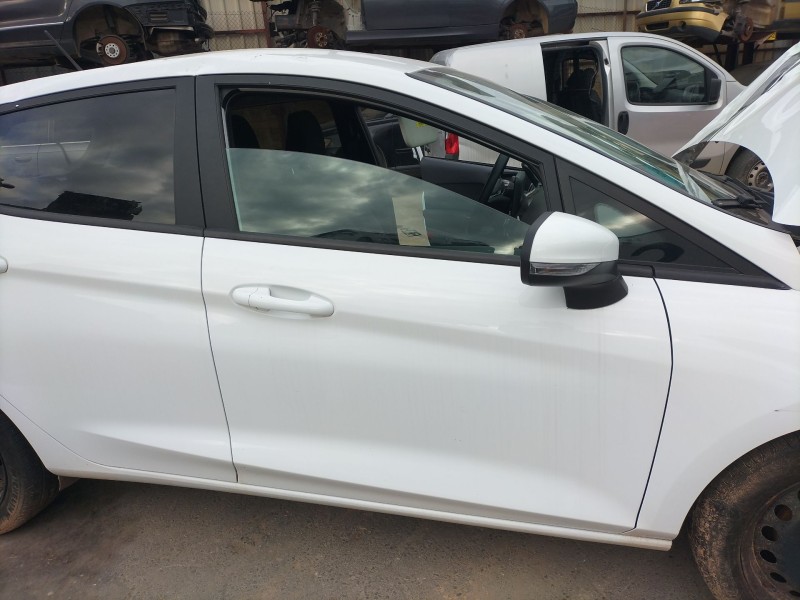 Recambio de puerta delantera derecha para ford fiesta vii (hj, hf) 1.5 tdci referencia OEM IAM   