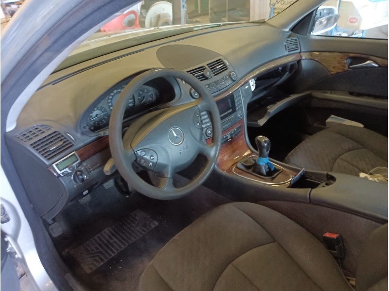 mercedes-benz clase e (w211) del año 2005