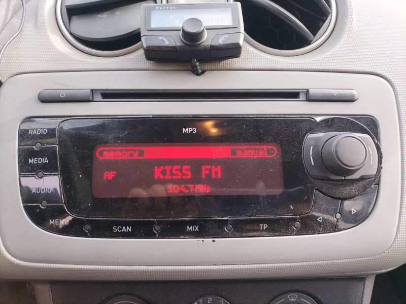 Recambio de sistema audio / radio cd para seat ibiza iv (6j5, 6p1) 1.4 tdi referencia OEM IAM   