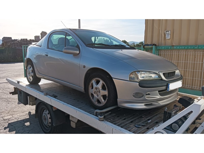 opel tigra (s93) del año 2000