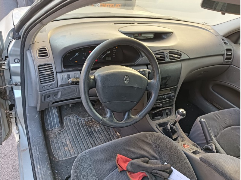 renault laguna ii (bg0/1_) del año 2002