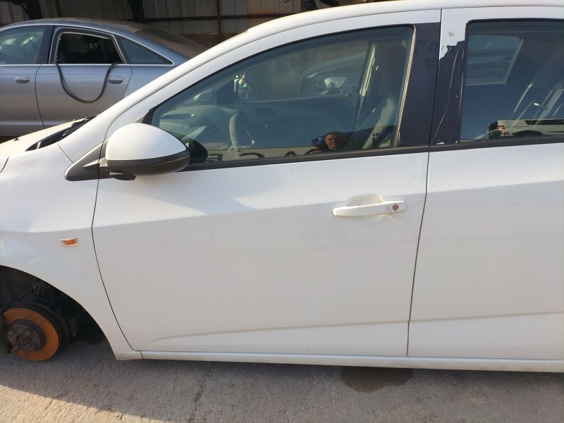 Recambio de puerta delantera izquierda para chevrolet aveo / kalos hatchback (t250, t255) 1.4 referencia OEM IAM   