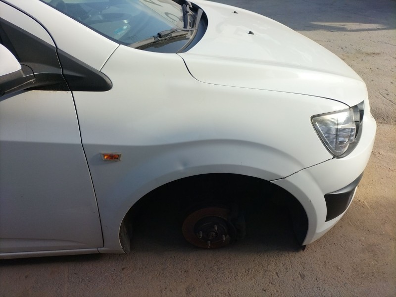 Recambio de aleta delantera derecha para chevrolet aveo / kalos hatchback (t250, t255) 1.4 referencia OEM IAM   