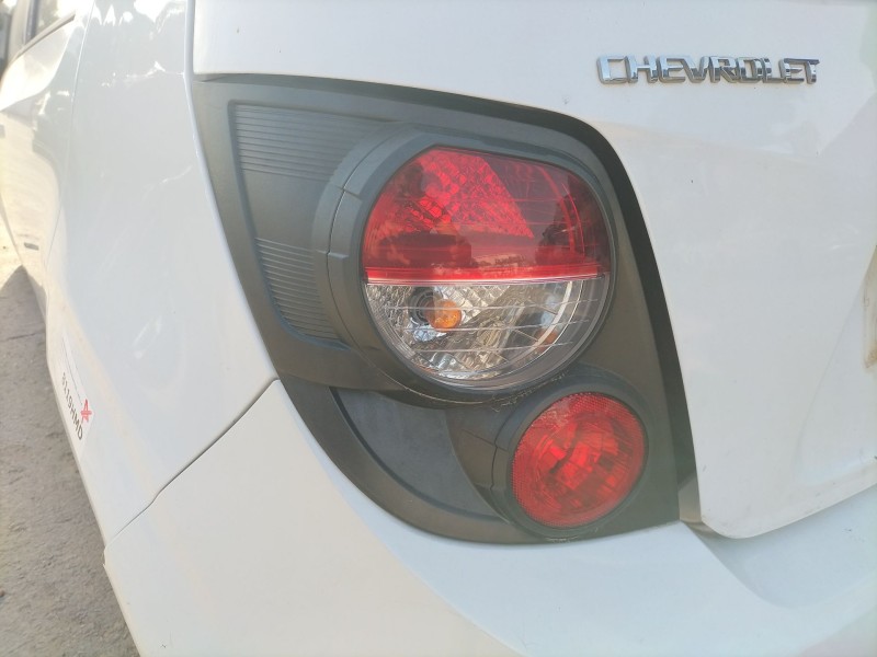 Recambio de piloto trasero izquierdo para chevrolet aveo / kalos hatchback (t250, t255) 1.4 referencia OEM IAM   