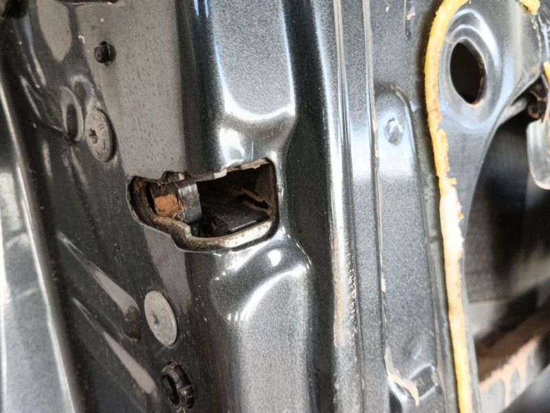 Recambio de puerta delantera izquierda para peugeot 207/207+ (wa_, wc_) 1.4 hdi referencia OEM IAM   