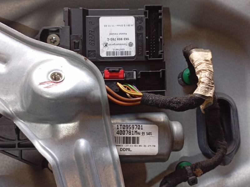 Recambio de elevalunas delantero izquierdo para volkswagen touran (1t1, 1t2) 1.9 tdi referencia OEM IAM   