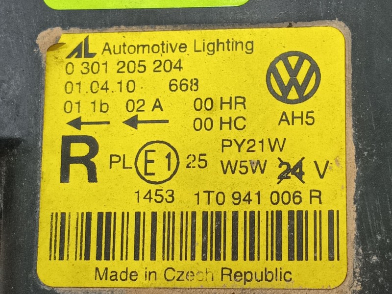 Recambio de faro derecho para volkswagen touran (1t1, 1t2) 1.9 tdi referencia OEM IAM 1T0941006R  