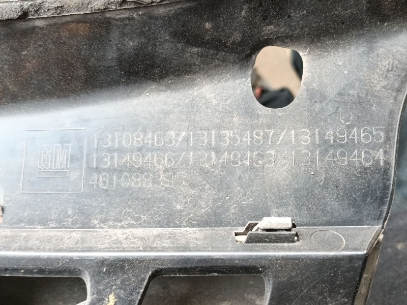 Recambio de rejilla delantera para opel astra h (a04) 1.9 cdti (l48) referencia OEM IAM 13142523  