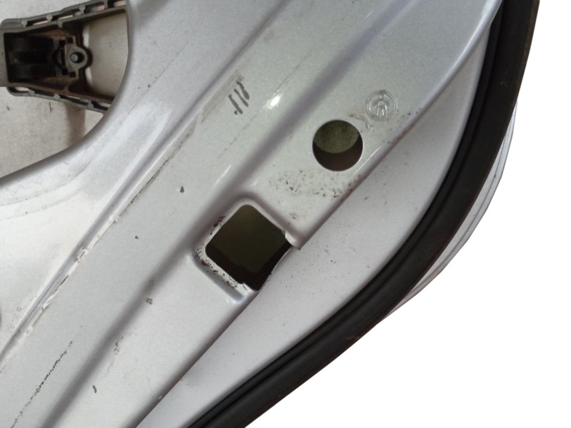 Recambio de puerta trasera derecha para volkswagen touran (1t1, 1t2) 1.9 tdi referencia OEM IAM   