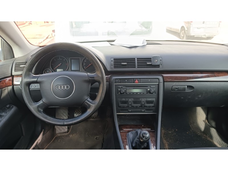 audi a4 b6 (8e2) del año 2001