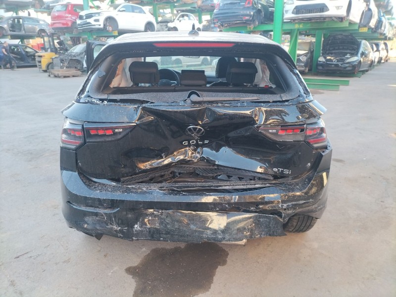 volkswagen golf del año 2024