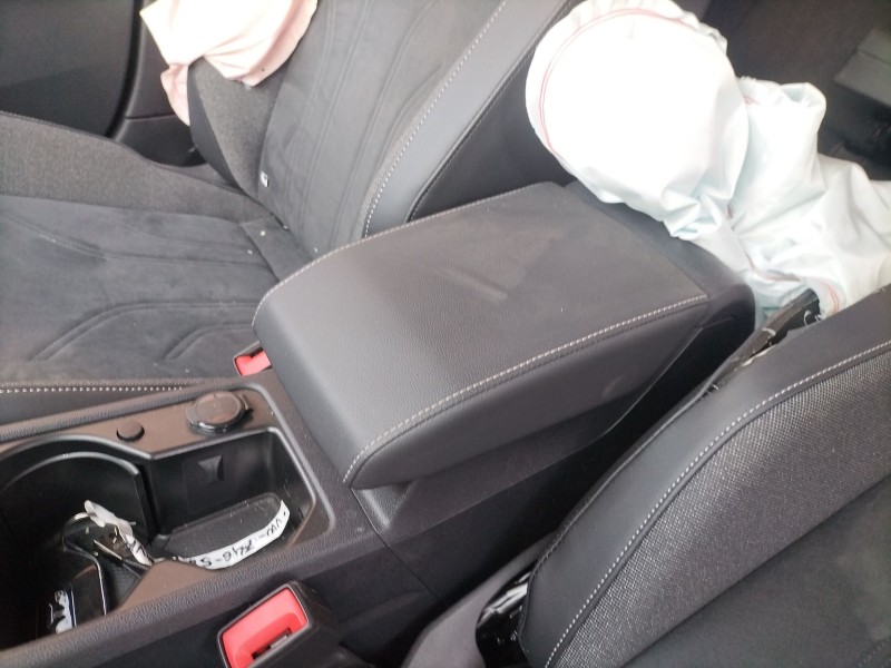 volkswagen golf del año 2024